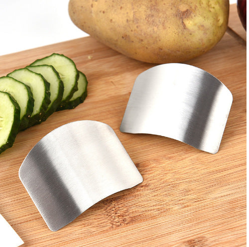 Kitchen Gadgets Vegetable Cutting Hand Guard Finger Guard Multifunctional Stainless Steel Anti-cutting Tool